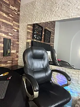 XXX chat uživo modela kendra_leroy