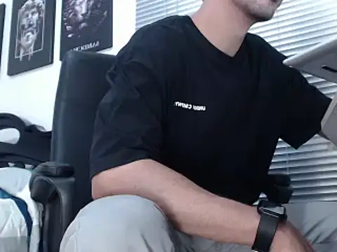 แชท XXX สดของ Kratoswolf