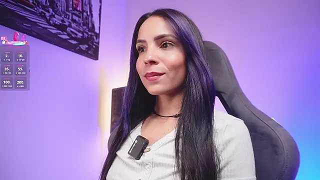 little-eli's Live XXX Chat