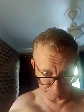 butseriouslykahnt Adlı Modelin Canlı XXX Sohbeti