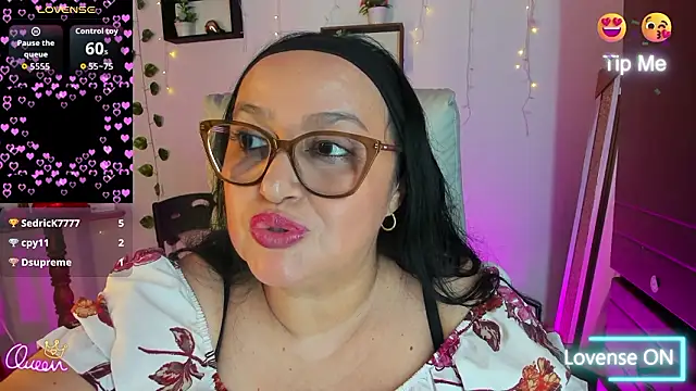 Gia_Nahomi Chat XXX in diretta