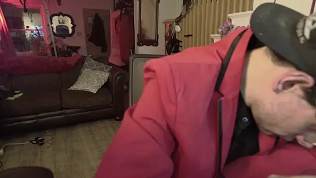 Pokazy przed kamerką – MasterDaddyCool