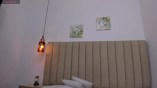 Mistt_Mia Chat XXX in diretta