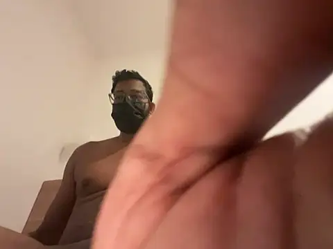 hightimeht0のウェブカメラショー