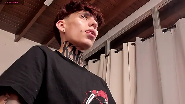 Angelcumm_ Adlı Modelin Canlı XXX Sohbeti