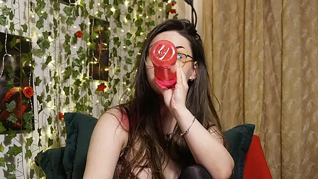 Czat XXX na żywo – NaughtYHomemadE