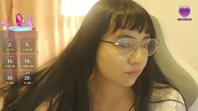 EmmitaGarcia লাইভ XXX চ্যাট