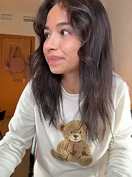 Adriennesexxx Webcam Show