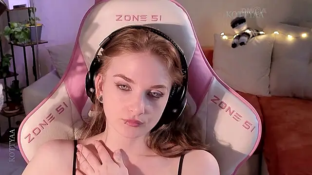 -Kottyaa-'s Live XXX Chat