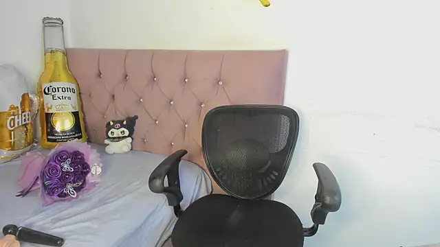 nicol_jone1 লাইভ XXX চ্যাট