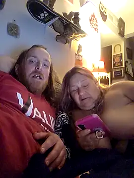 SpnzTnT's Live XXX Chat