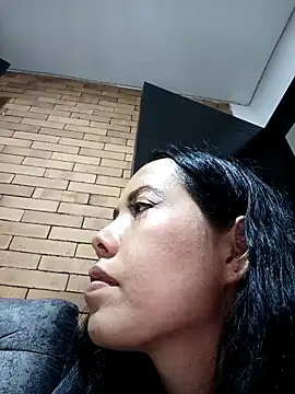 Czat XXX na żywo – MiaForever1