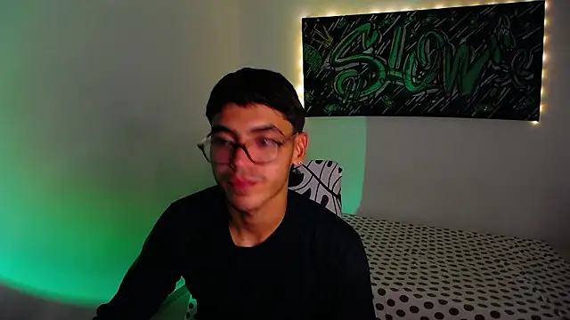 Pokazy przed kamerką – __TidalStormX