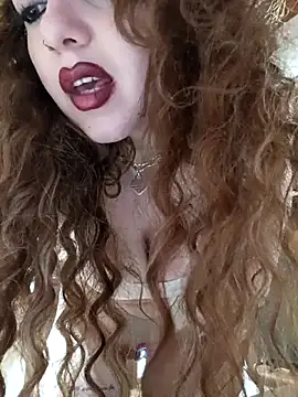 CurlyElisa's Live XXX Chat