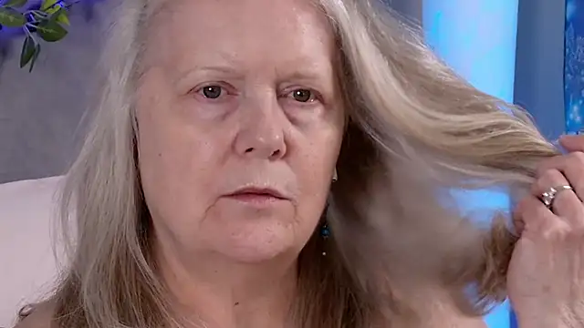 แชท XXX สดของ Kaitlyn_Winters