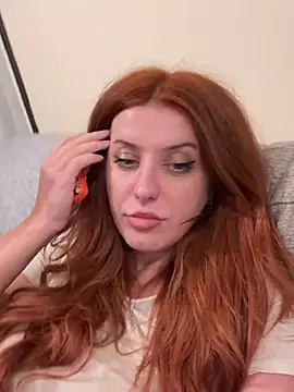 RoxxyDallas Chat XXX in diretta