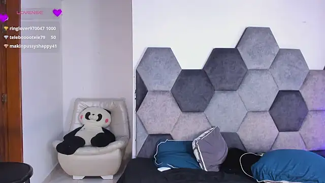 DulceJones Chat XXX live