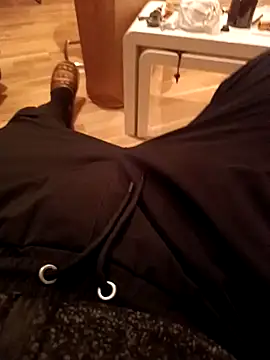 kenzzzz Adlı Modelin Canlı XXX Sohbeti