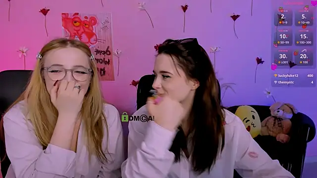 liana_kisses' Live XXX Chat