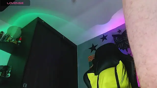 justincs Chat XXX in diretta