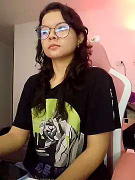 Chat +18 de azumiichan ao vivo