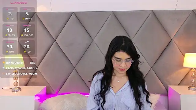 دردشة OliviaDiaz الجنسية المباشرة