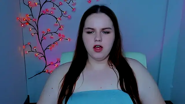 Chat +18 de Kitty_Mia_Kitty ao vivo