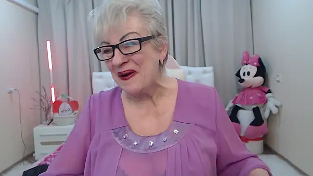 KayleSmoll Chat XXX in diretta