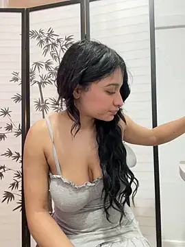 Pokazy przed kamerką – Heyalexaaa_love