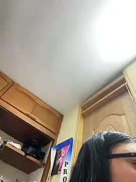 alissonfernandez_: διαδικτυακό σόου στην κάμερα