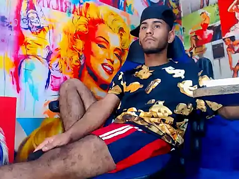 warmNoah: онлайн-секс-чат