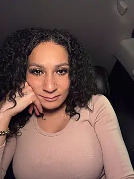 แชท XXX สดของ FerrariFrench