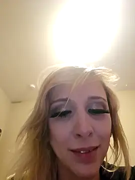 AmethystFoxx Live XXX-chat