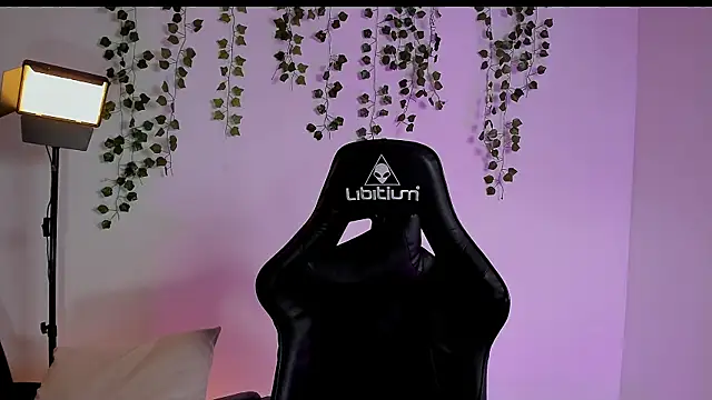 แชท XXX สดของ sara_doll77