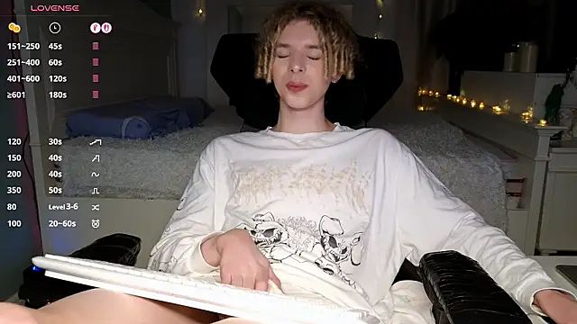 Kudi_Minnt's Live XXX Chat