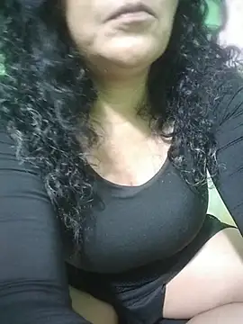 Amarantha25 live XXX chat