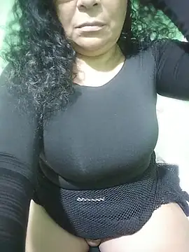 Amarantha25 Adlı Modelin Canlı XXX Sohbeti