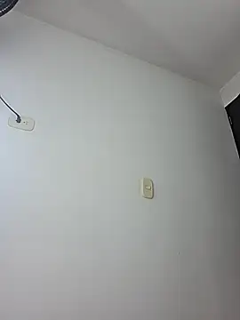 alaia_princess Adlı Modelin Canlı XXX Sohbeti