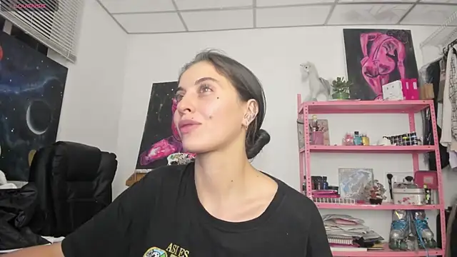 แชท XXX สดของ mariecam420