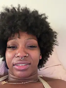 Chat XXX ao vivo de mochamimi