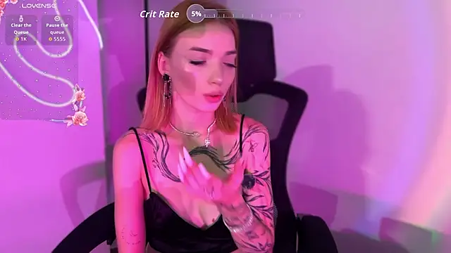 LinaaVelle élő XXX-chatje