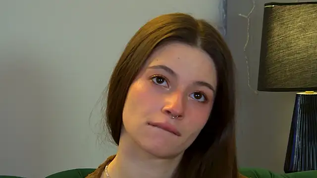 AmeliaFlares Adlı Modelin Canlı XXX Sohbeti