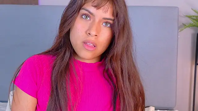 HelenaFoumier Adlı Modelin Canlı XXX Sohbeti