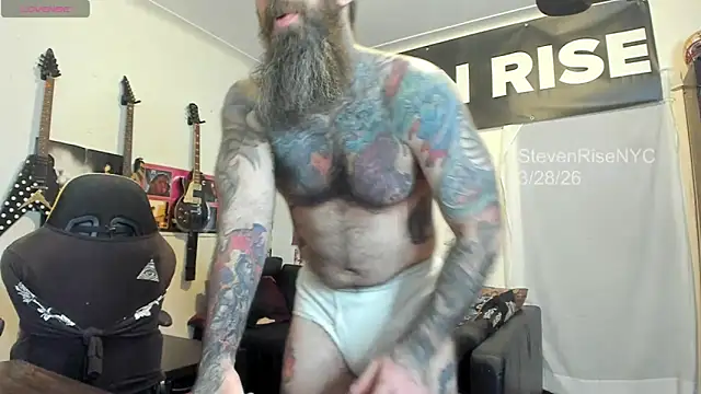 StevenRiseNYC Show in webcam