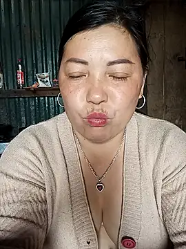 sary-hot2x Webcam show