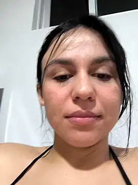 Daniela-rosee Chat XXX live