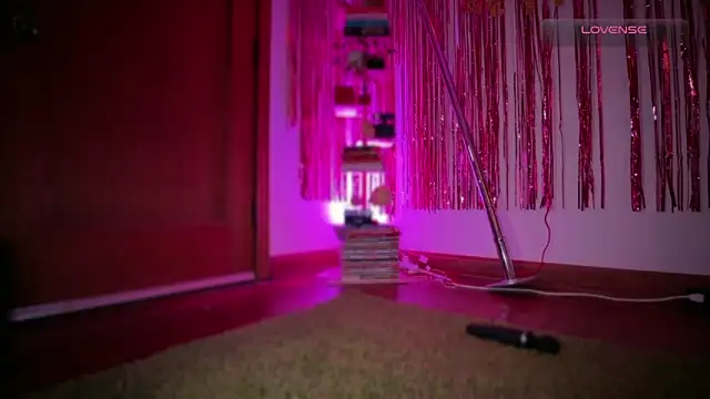 GennaJames élő XXX-chatje