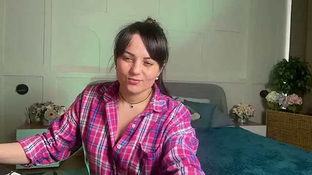 _SilkyShadow_のライブXXXチャット