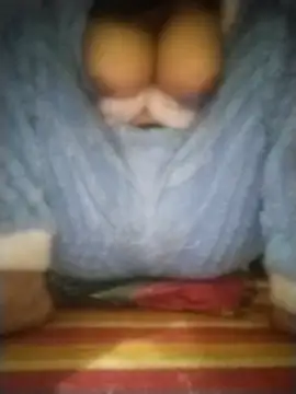 Amani_10 Show in webcam