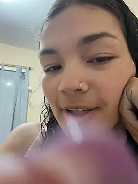 Camilla_Miller01 Adlı Modelin Canlı XXX Sohbeti